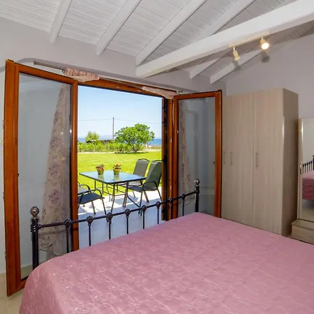 Holiday home Daphnes Houses *