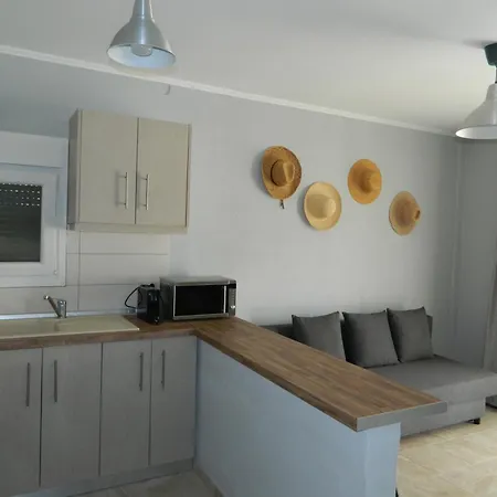 Daphnes Houses Holiday home